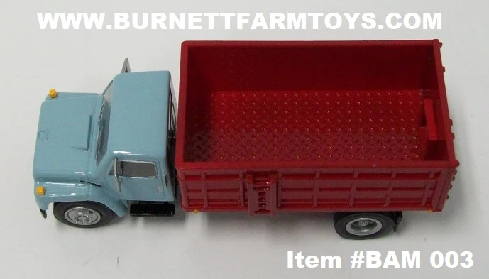 Item #BAM 003 Glacier Blue International S1954 Grain Truck with Red Bed - Bed Tilts with Hoist - 1/64 Scale - SpecCast - Image 4