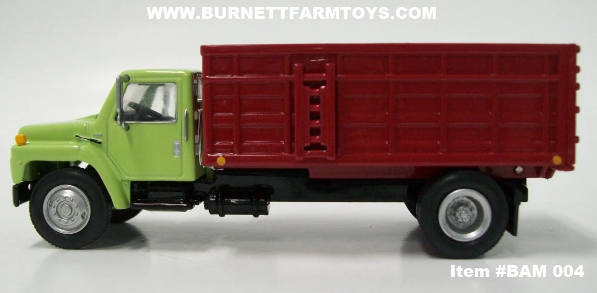 Item #BAM 004 Willow Green International S1954 Grain Truck with Red Bed - Bed Tilts with Hoist - 1/64 Scale - SpecCast - Image 3