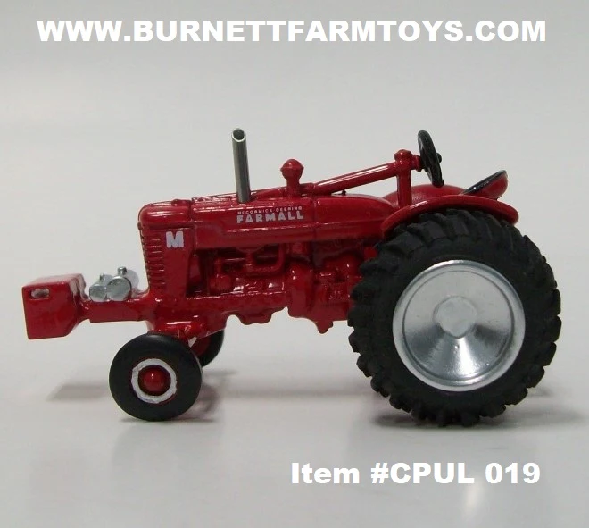 Item #CPUL 019 Farmall M Antique Pulling Tractor - Image 3