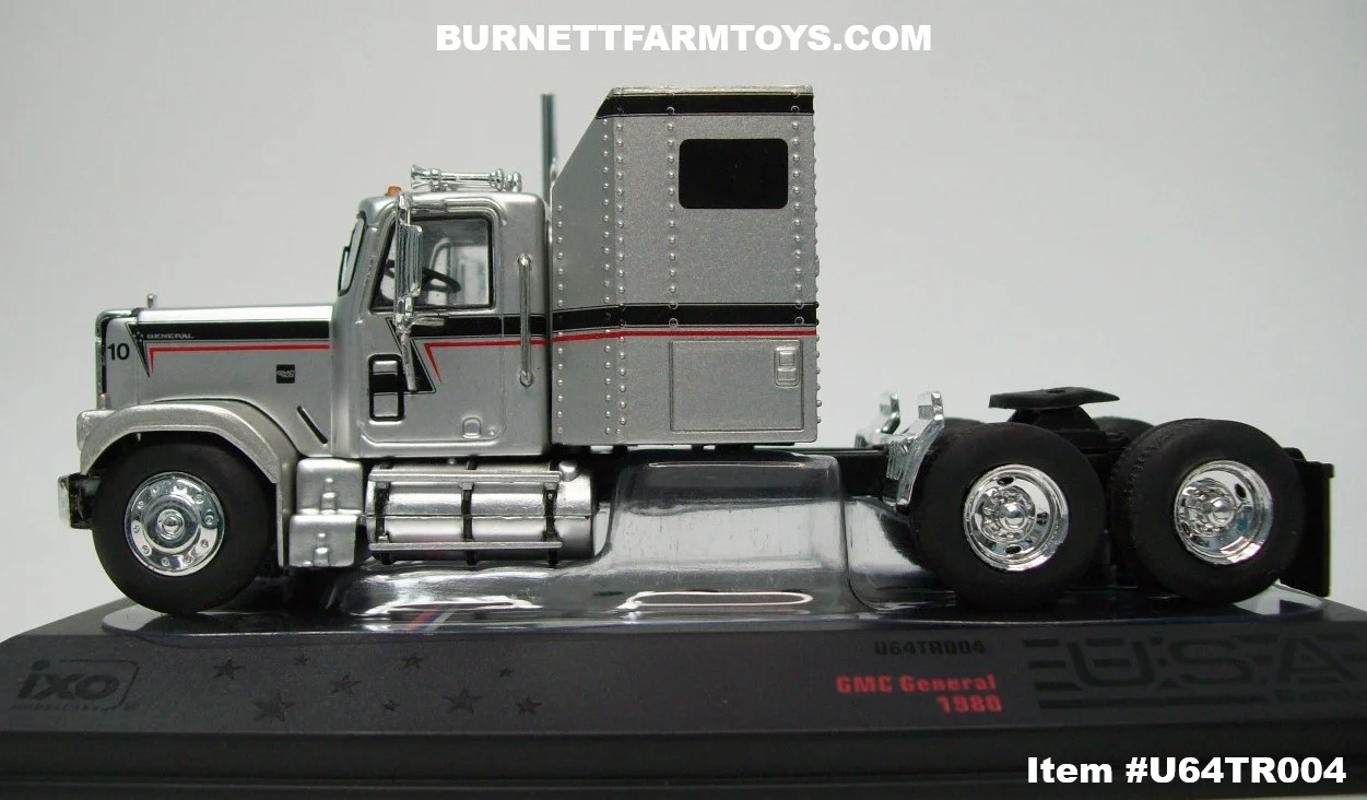 Item #U64TR004 Silver Black Stripe Red Stripe GMC General 1980 Sleeper - 1/64 Scale – ixo Models - Image 3